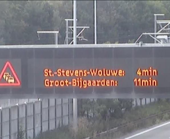 VMS-bord met realtime reistijdinfo.