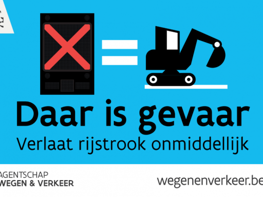 Affiche tegen roodkruisnegatie.