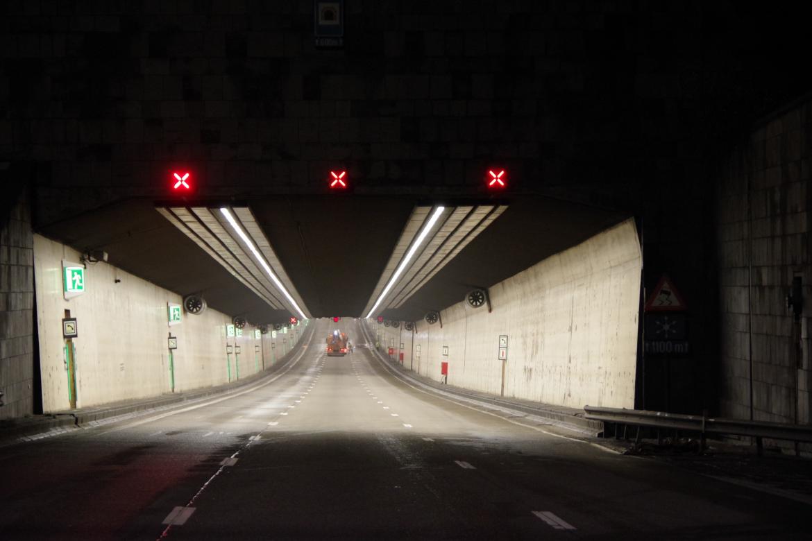 Nachtelijk onderhoud in Rupeltunnel.