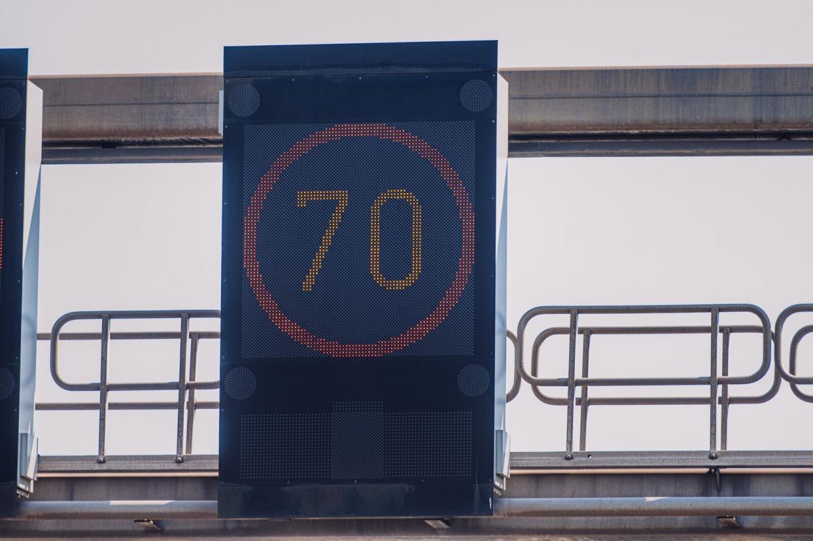 Rijstrooksignalisatiebord.