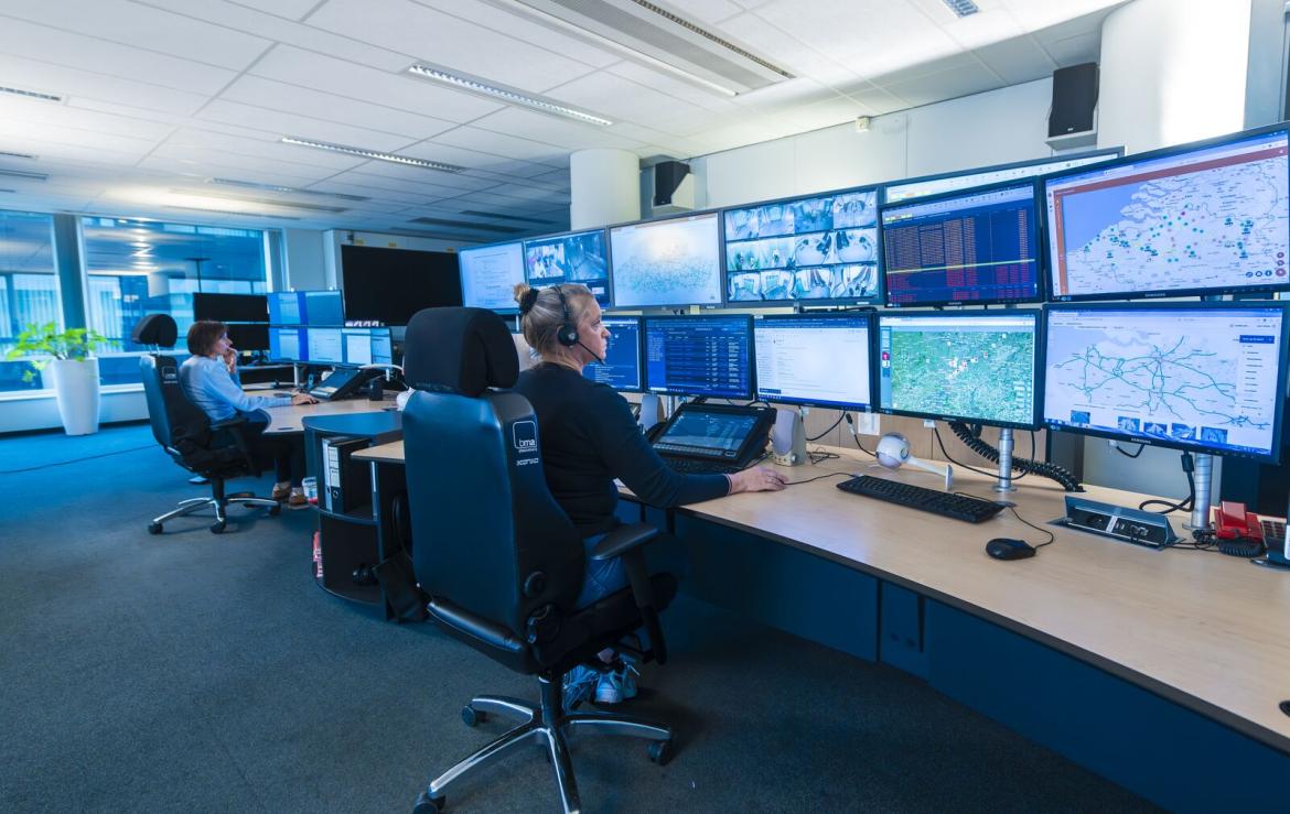 Desk in de technische controlezaal.