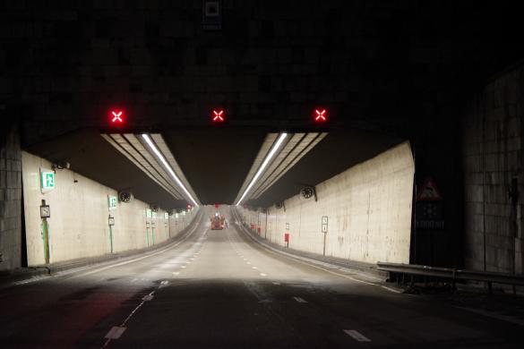 Nachtelijk onderhoud in Rupeltunnel.