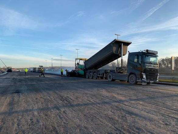 Werf voor heraanleg wegdek.