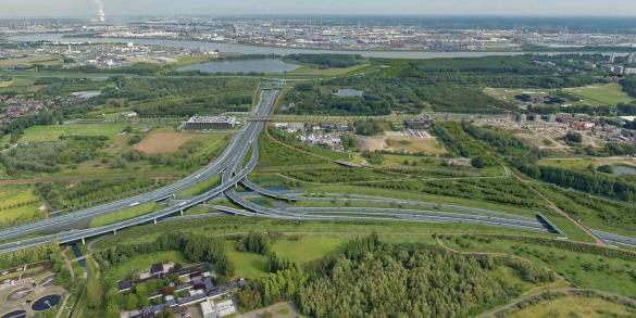 Knooppunt Antwerpen-West gezien vanuit de lucht.